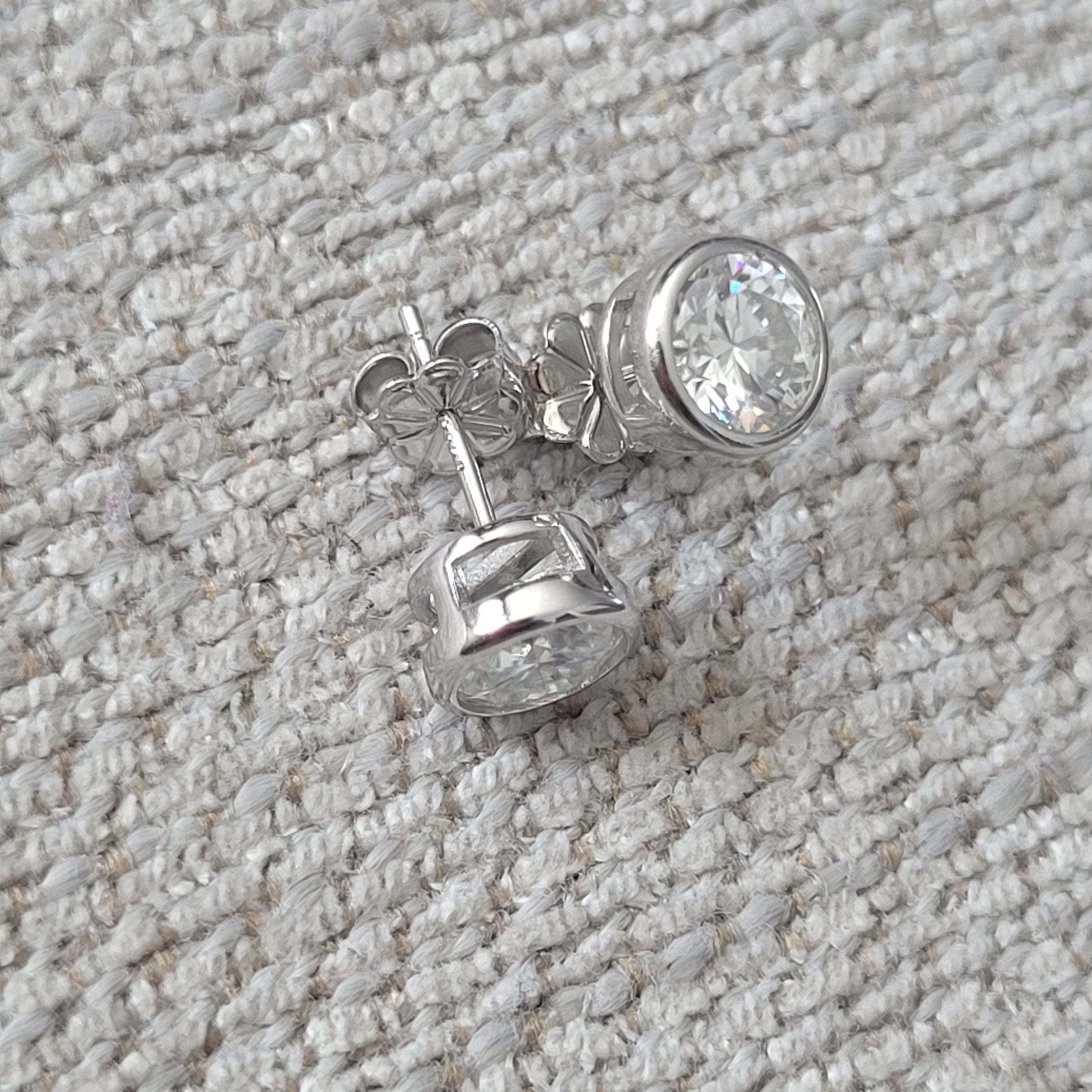 Boucles d'oreilles Puces en Argent 925